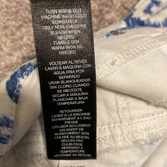 Chico’s So Slimming Stretch Blue and White Ikat Patterned Jeans US 4 / Chico’s 0 - Picture 12 of 16